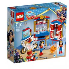 LEGO DC Super Hero Girls 41235 - Wonder Woman Dorm LEGO DC Super Hero Girls 41235 - Wonder Woman Dorm
