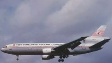 THY Turkish Airlines DC-10-10 TC-JAU postcard- THY Turkish Airlines DC-10-10 TC-JAU postcard