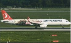 Turkish Airlines Airbus A321 TC-JTP "The Year of Troy cs" @ Dusseldorf 2018 - postcard