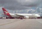 QANTAS AIRWAYS AIRBUS A300 POSTCARD