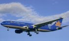 VIETNAM AIRLINES AIRBUS A330-200 F-WWYO POSTCARD
