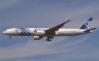 Egyptair Boeing 777-300 SU-GDL postcard