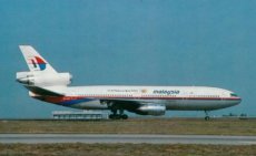 Malaysia Airlines DC-10-30 9M-MAV postcard