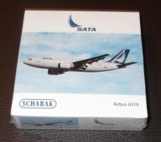 Sata Air Acores Airbus A310 1/600 scale desk model Schabak