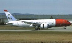 Norwegian Boeing 787-8 EI-LND postcard