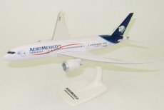 Aeromexico Boeing 787-8 XA-AMR 1/200 scale desk model PPC