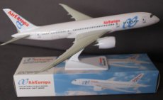 Air Europa Boeing 787 dreamliner 1/200 scale desk model