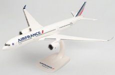 Air France Airbus A350-900 F-HTYM 1/200 scale desk model Herpa Snapfit