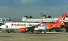 Air Malta Airbus A320neo 9H-NEO Nickolodeon @ Amsterdam postcard