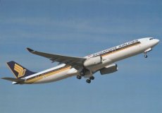 Airline Airbus issue postcard - Singapore A330 Airline Airbus issue postcard - Singapore Airlines Airbus A330-300 F-WWKK