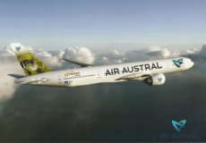 Airline issue postcard - Air Austral Boeing 777