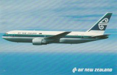 Airline issue postcard - Air New Zealand Boeing 767