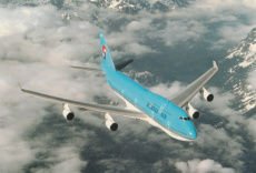 Airline issue postcard - Korean Air Boeing 747-400 Airline issue postcard - Korean Air Boeing 747-400