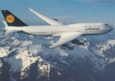Airline issue postcard - Lufthansa Boeing 747-400