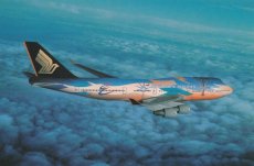 Airline issue postcard - Singapore Airlines Boeing Airline issue postcard - Singapore Airlines Boeing 747-400