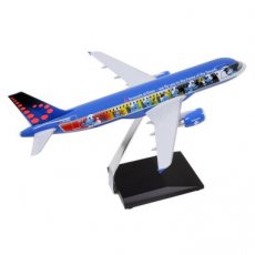 Brussels Airlines Airbus A320 Aerosmurf 1/100 Brussels Airlines Airbus A320 Aerosmurf 1/100 scale desk model
