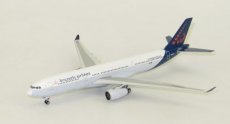 Brussels Airlines Airbus A330-300 OO-SFX 1/400 scale desk model Phoenix