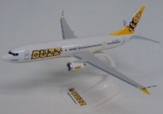 Buzz Boeing 737 MAX 8 SP-RZA 1/200 scale desk model PPC