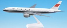 CAAC China Boeing 777-200 1/200 scale desk model CAAC China Boeing 777-200 1/200 scale desk model
