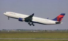 Delta Airlines Airbus A330-300 N806NW postcard