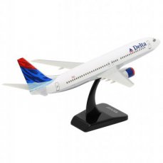 Delta Airlines Boeing 737-800 1/200 scale desk model NEW