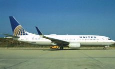 United Airlines Boeing 737-800 N38268 postcard United Airlines Boeing 737-800 N38268 postcard