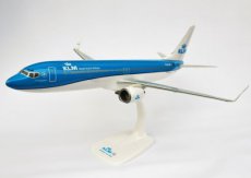 KLM Boeing 737-900 new cs 1/100 scale desk model