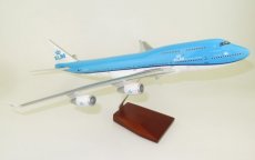 KLM Boeing 747-400 PH-BFT new cs 1/150 scale desk model
