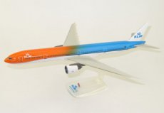 KLM Boeing 777-300 Orange Pride 1/200 scale desk model