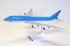 Korean Air Boeing 747-8 1/250 scale desk model Korean Air Boeing 747-8 1/250 scale desk model