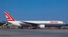 Lauda Air Boeing 767-300ER OE-LAU @ Palma de Mallorca 1989 - postcard