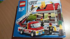 Lego City 60003 - Fire Brigade - box dented Lego City 60003 - Fire Brigade - box dented