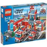 Lego City 7945 - Brandweerkazerne Fire Station 2008 NEW