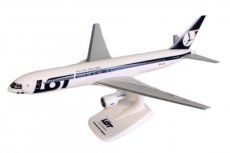 LOT Polish Airlines Boeing 767-300 SP-LPC 1/200 scale desk model