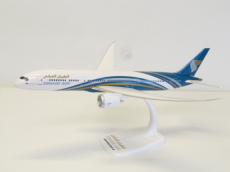Oman Air Boeing 787-9 1/200 scale desk model Oman Air Boeing 787-9 1/200 scale desk model