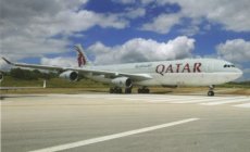 Qatar Airways Amiri Flight Airbus A340-300 A7-AAH postcard