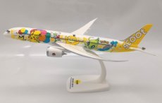 Scoot Boeing 787-9 9V-OJJ "Pokemon cs" 1/200 scale Scoot Boeing 787-9 9V-OJJ "Pokemon cs" 1/200 scale aircraft desk model