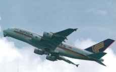 Singapore Airlines Airbus A380 F-WWDD postcard