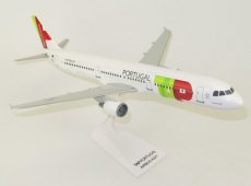 TAP Air Portugal Airbus A321 1/100 scale desk model