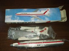 TAP Air Portugal L-1011 Tristar 1/200 scale aircraft desk model USED