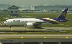 Thai Airways International Boeing 777-200 HS-TJS postcard