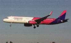 Wizz Air Airbus A321 HA-LXA postcard